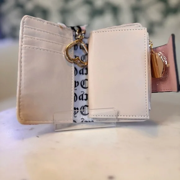Juicy Couture Pink and White Wallet With Strawberry Details NWT - Picture 7 of 7